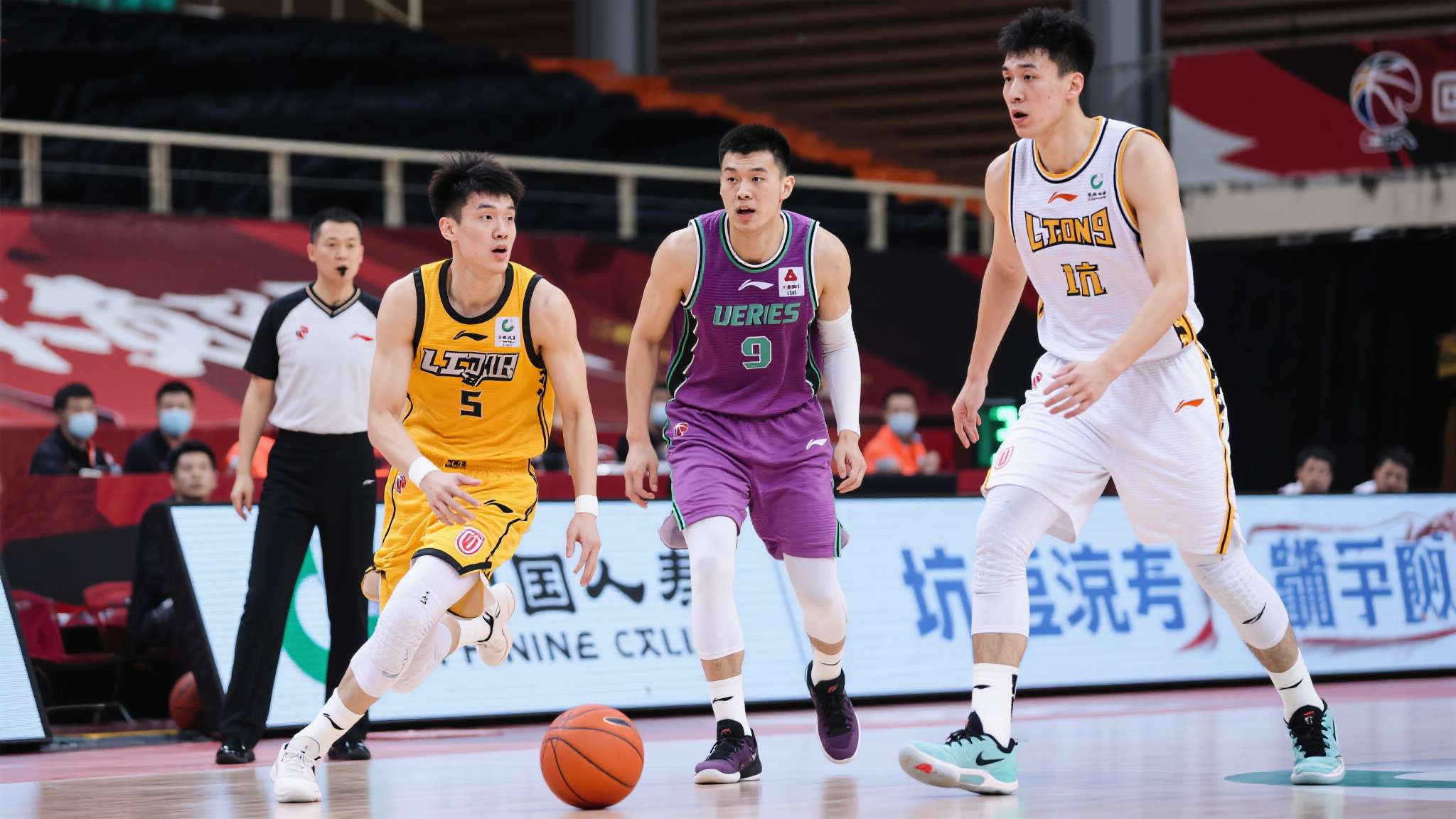 输广厦5分!揪出3大“废柴”,坑惨了山西队 输广厦5分!揪出3大“废柴”,坑惨了山西队